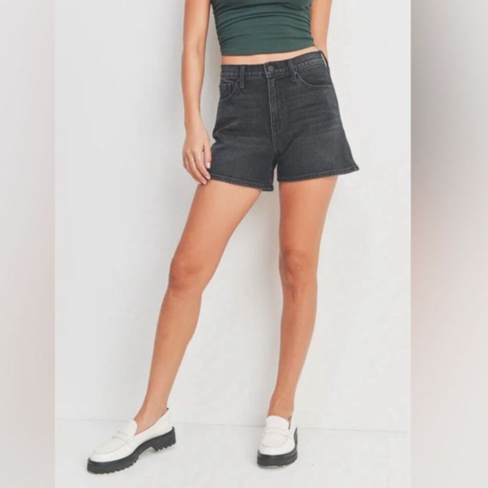 Seven7 brand women's black sunset bermuda jean shorts - size 8